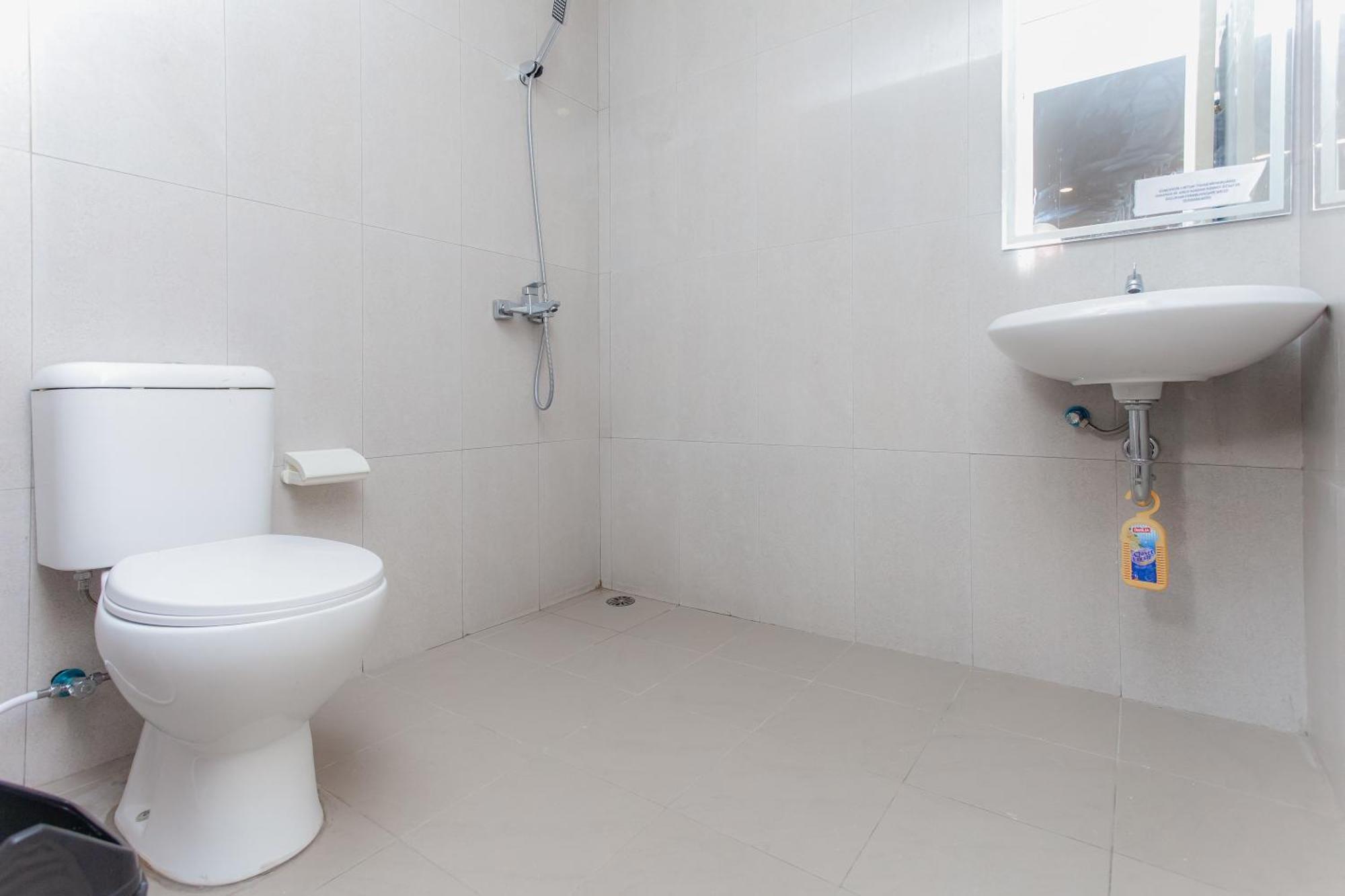 Urbanview Hotel Priority Samarinda By Reddoorz Esterno foto
